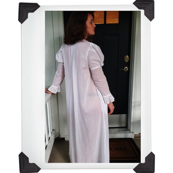 Bert Yelin Other - Bert Yelin for Iris Bathrobe, Vintage